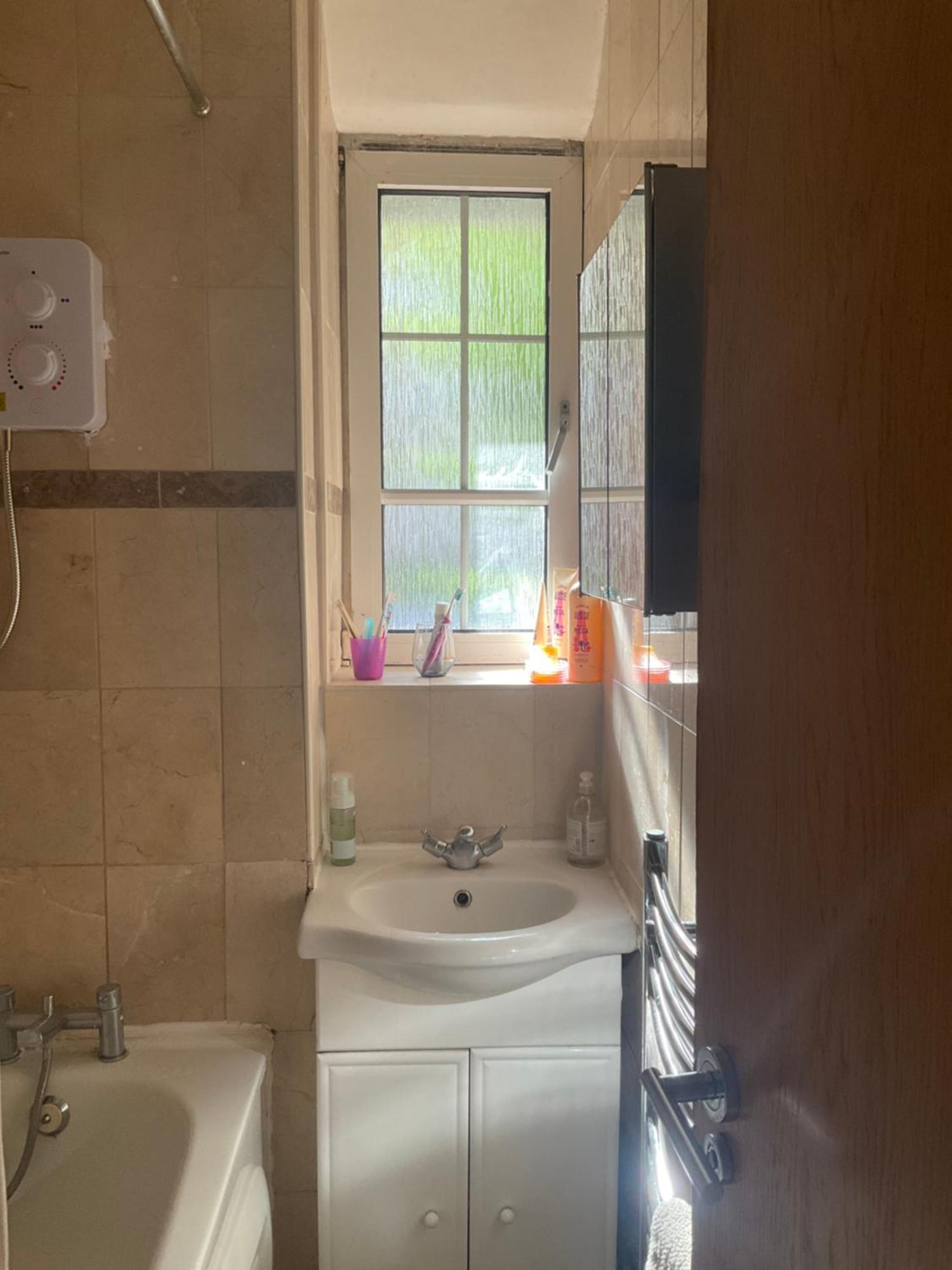 Separate Rooms By The Thames Лондон Екстериор снимка